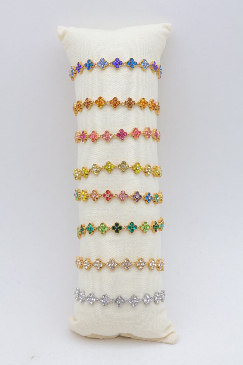 Set of 8 stainless steel bracelets with cushion