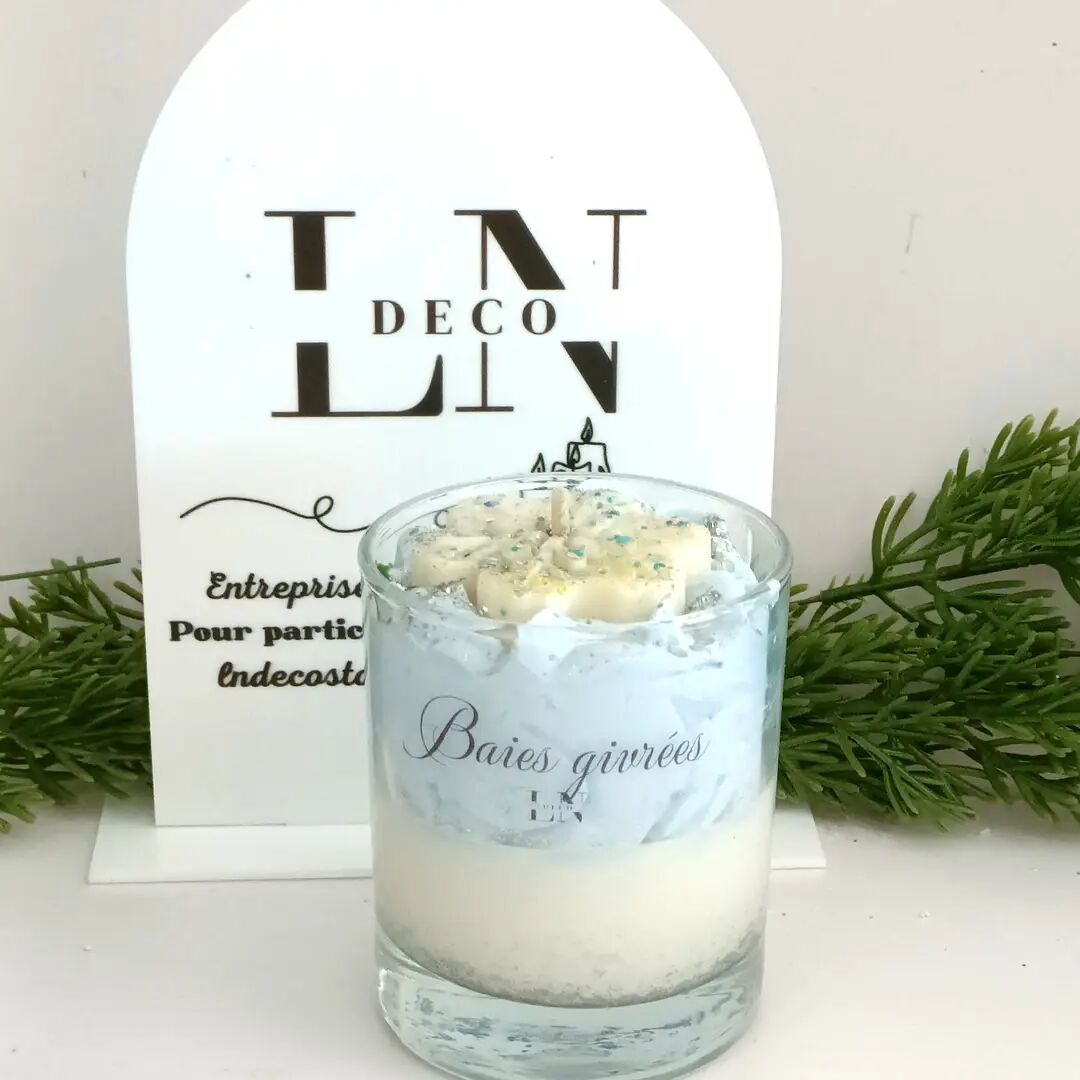 Gourmet snowflake candle "frosted berries"