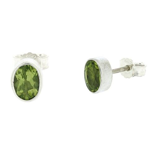 Peridot 4mm Oval Studs and Presentation Box (NSS03-PE+BOX)