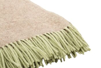 Plaid en laine vierge ERLA, couleur: vert clair 3