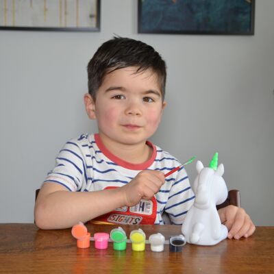 Peignez votre propre licorne lumineuse