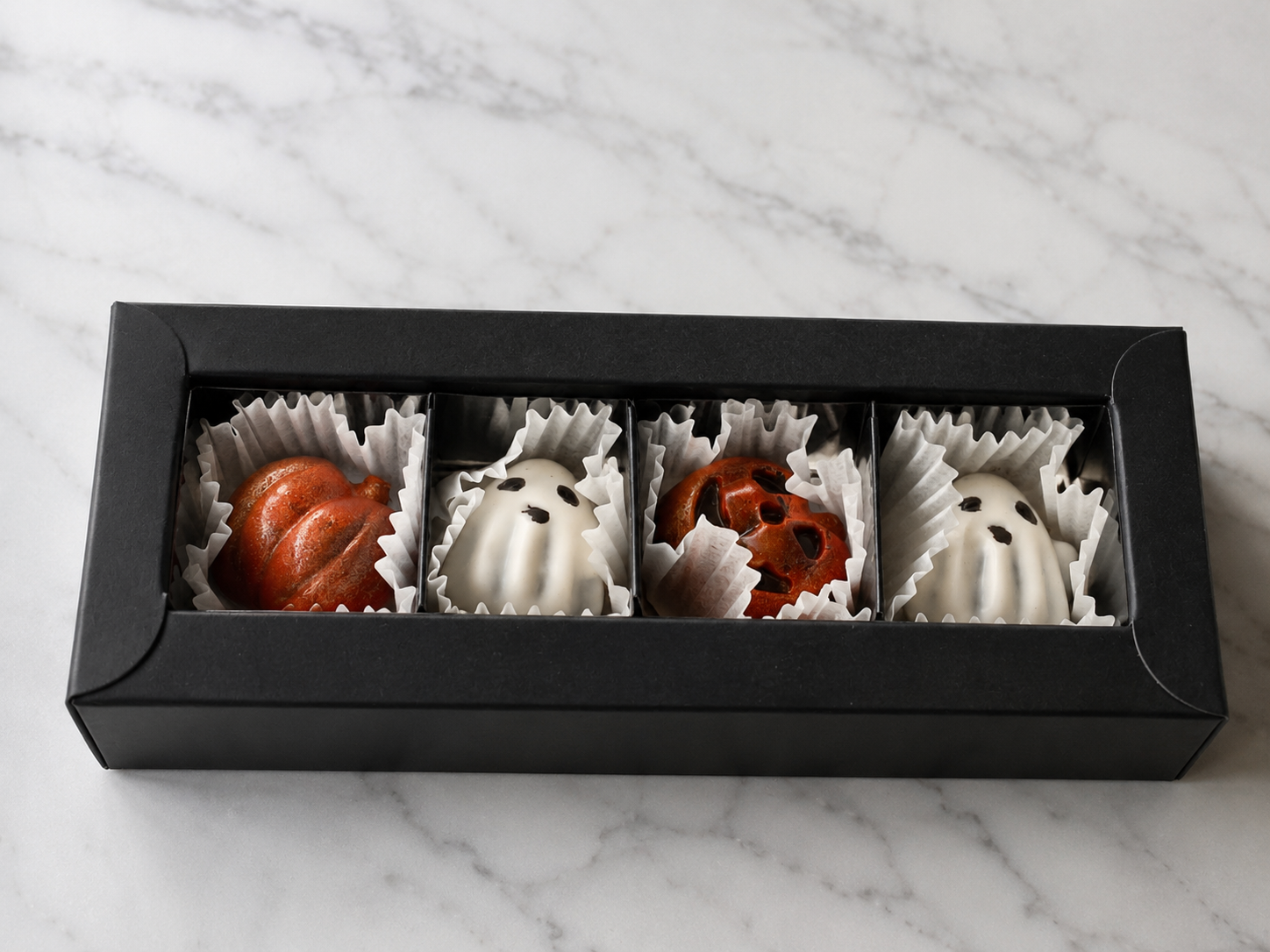 Pumpkins & Ghosts – Halloween Chocolates | 9 pieces
