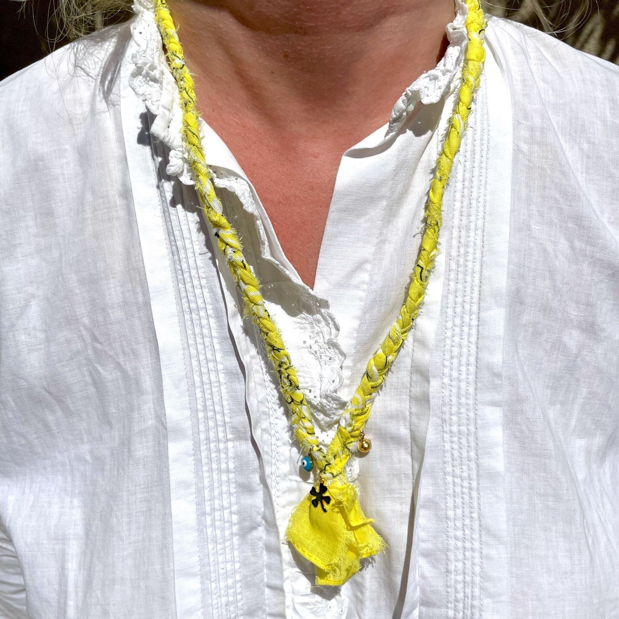 Collar Bandana Amarillo