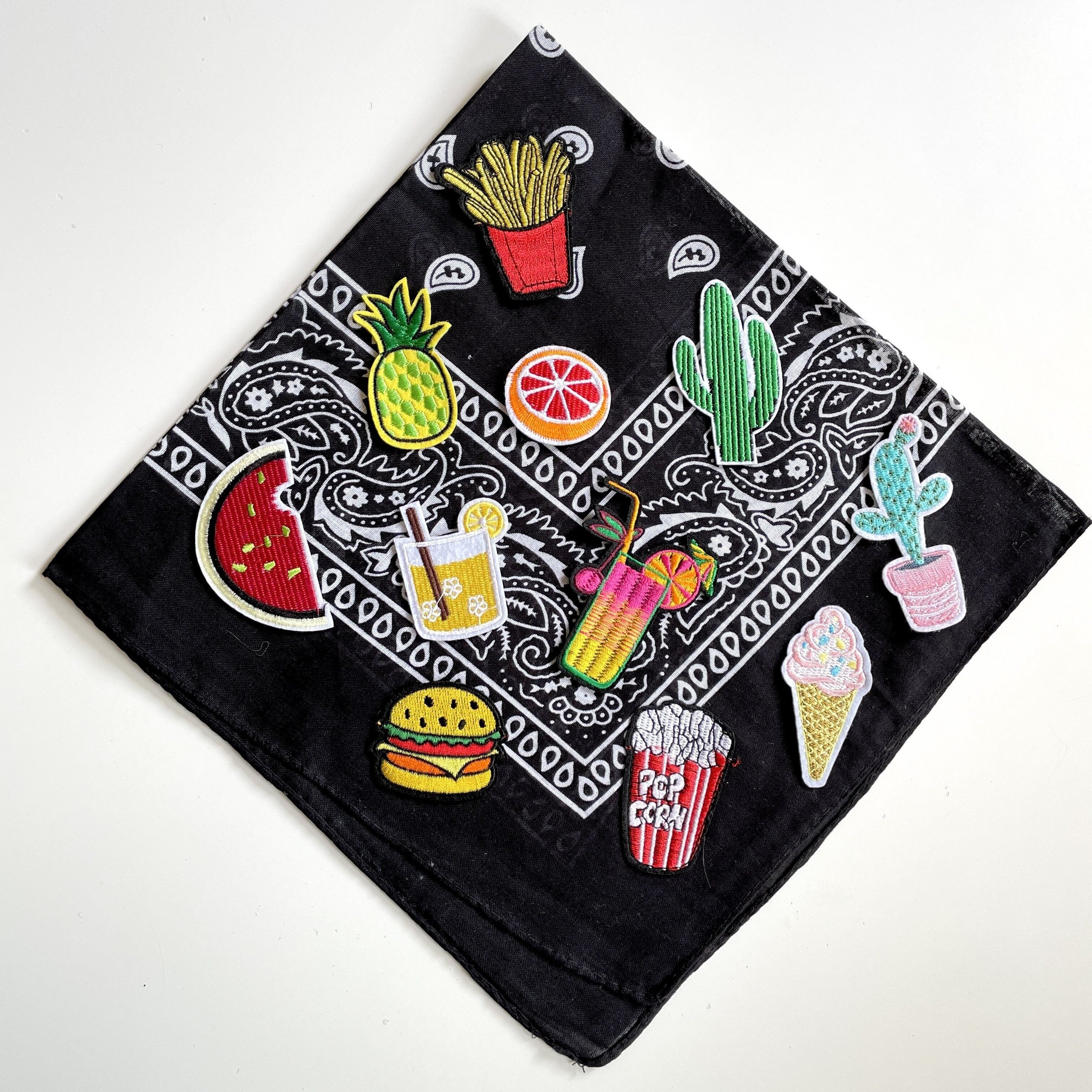 Schwarzes Bandana und Patch