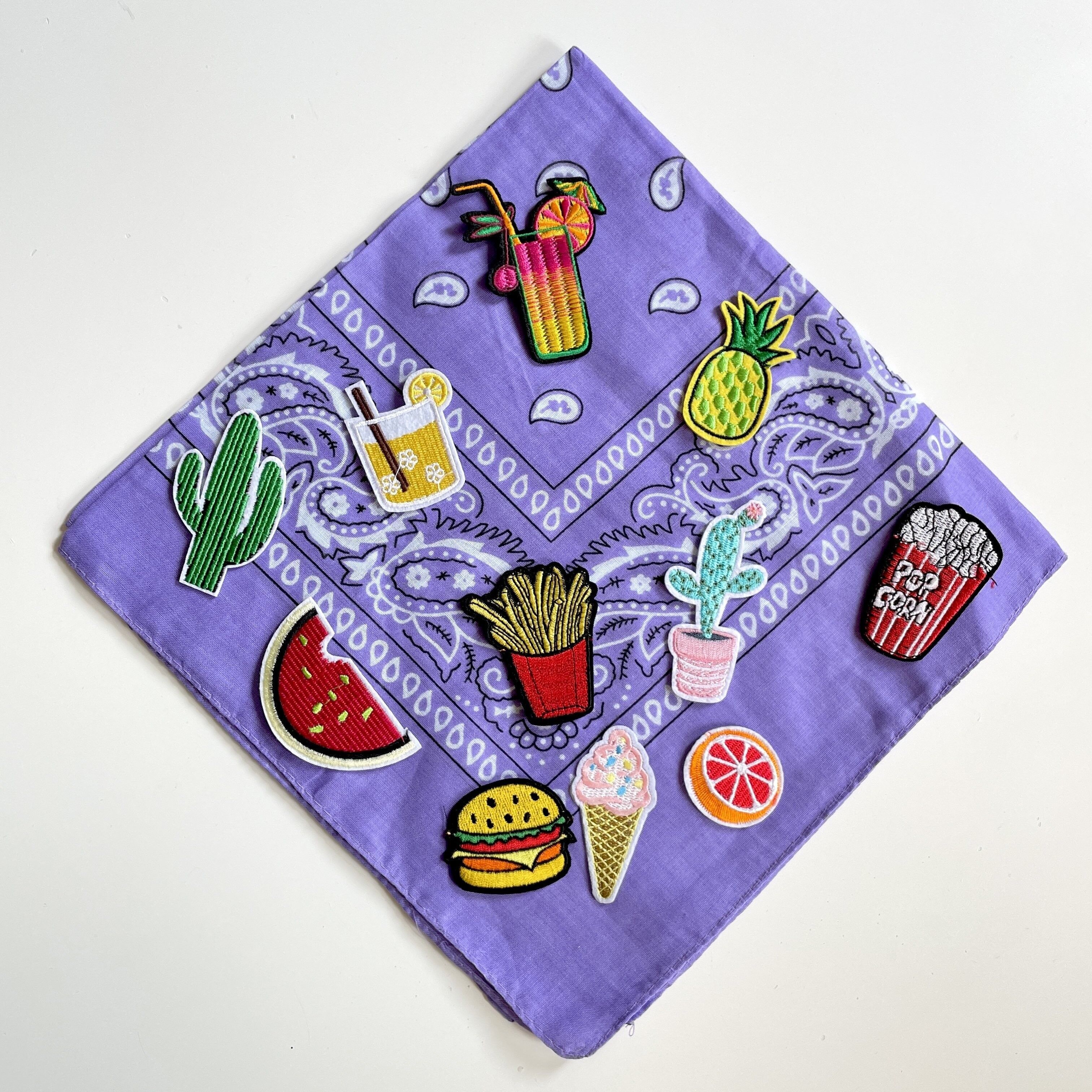 Bandana Flieder und Aufnäher