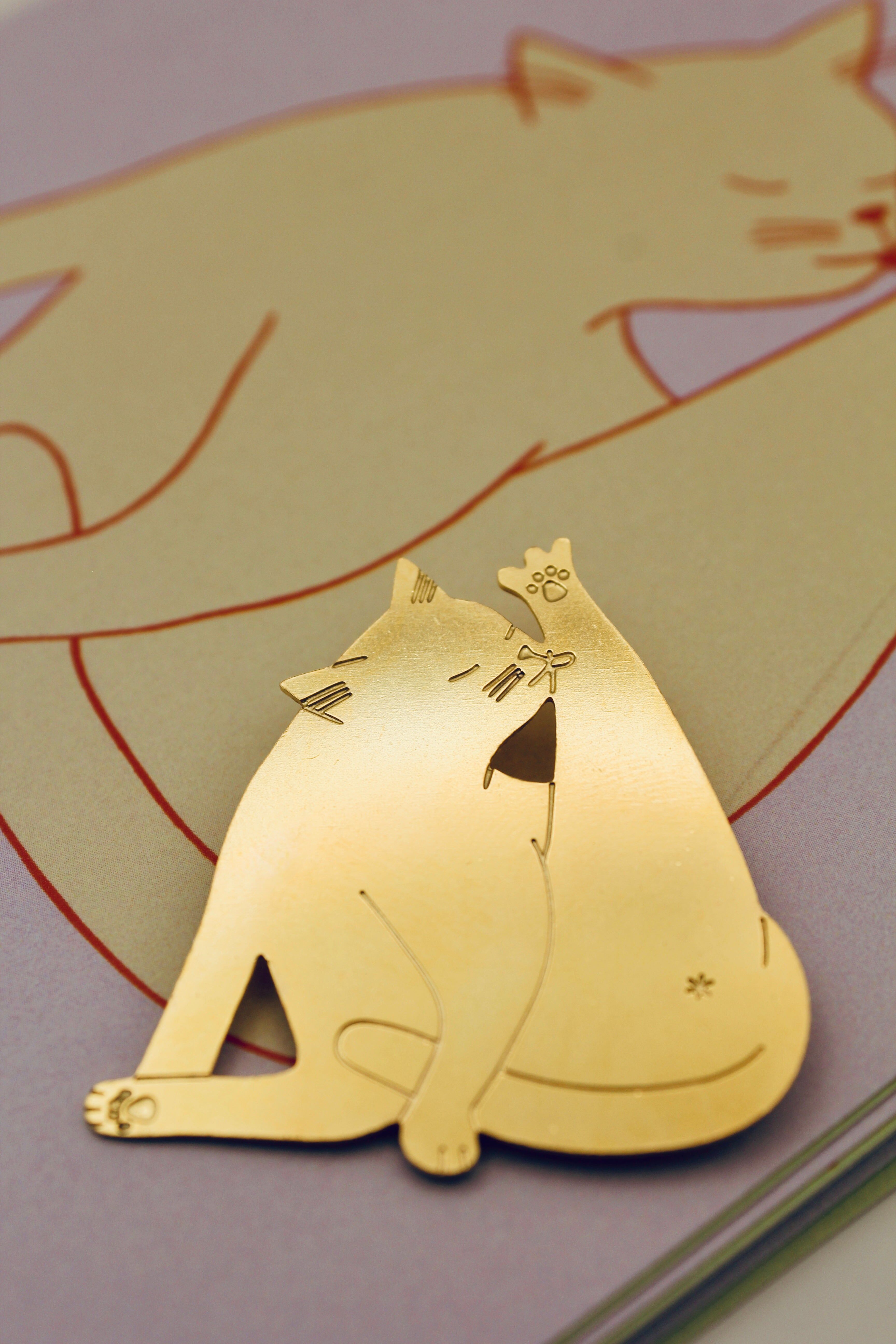 Broche Cat lick
