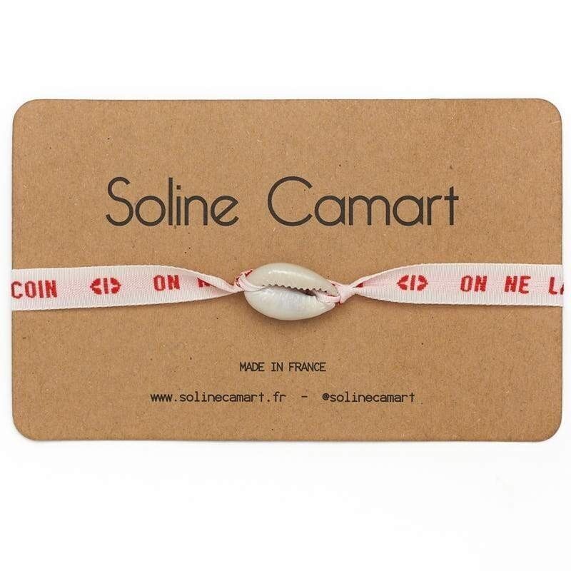 ON NE LAISSE PAS BÉBÉ DANS UN COIN - Coquillage