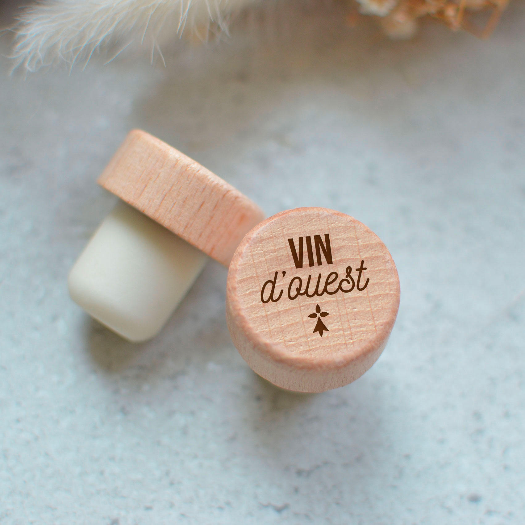 Breton bottle stopper "Vin d'ouest", souvenir gift from Brittany - made in Morbihan