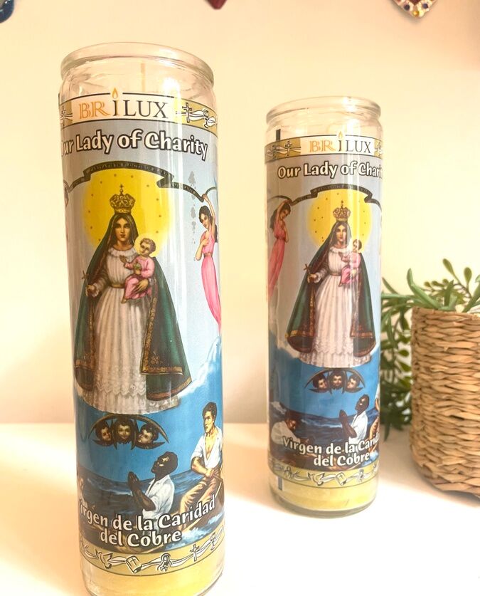 Caridad yellow candle