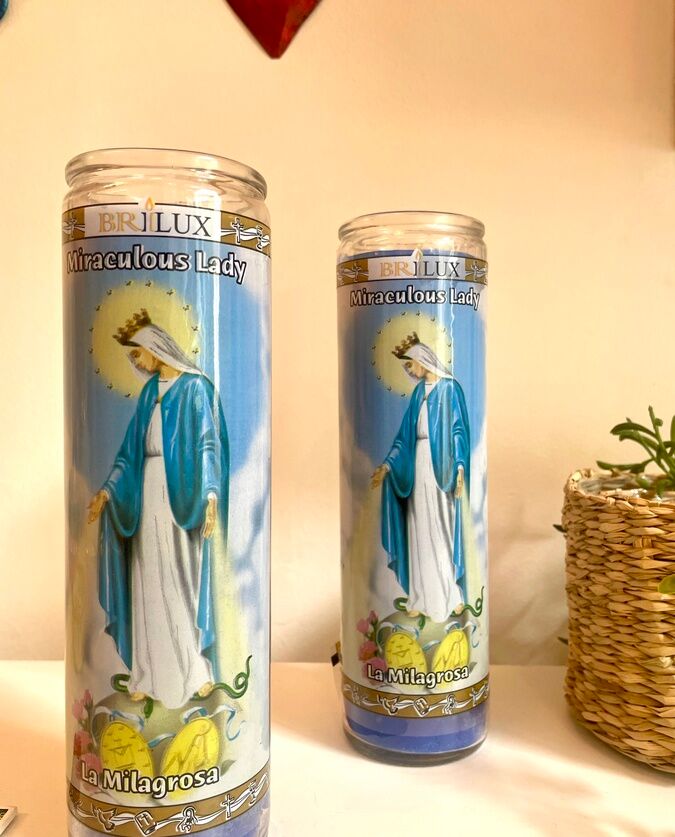 La Milagrosa blue candle