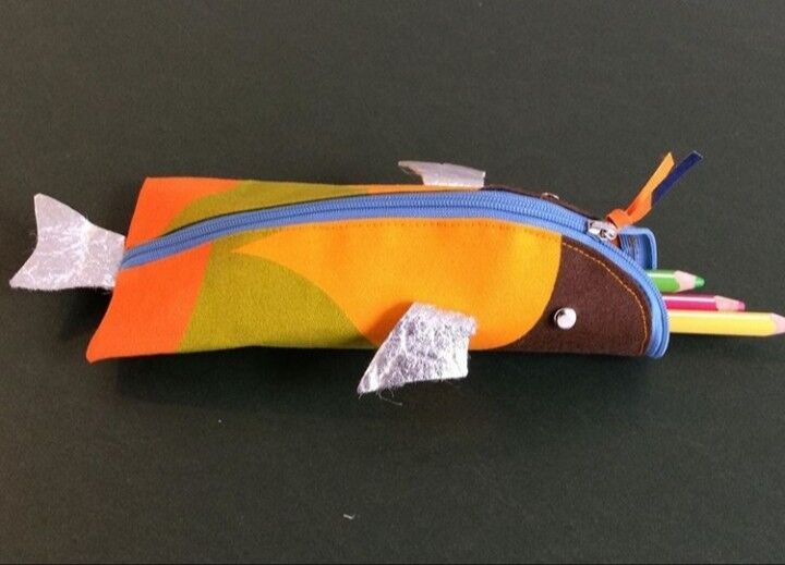 Estuche escolar para lápices Eco Flying Fish - juego de 5