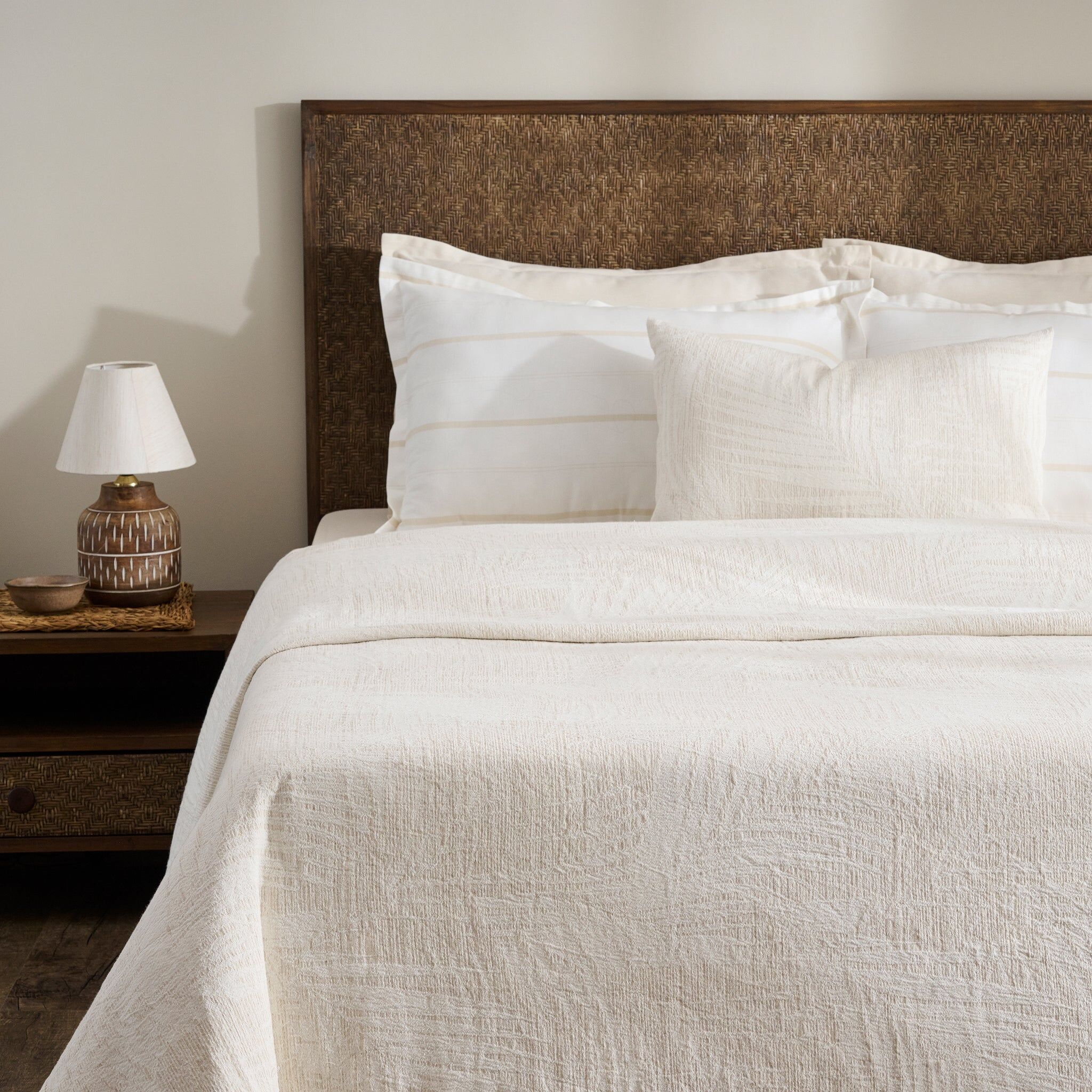 Bed Cover | Cotton Linen Jacquard Palm Shadow | King & Queen Sizes with Cushion