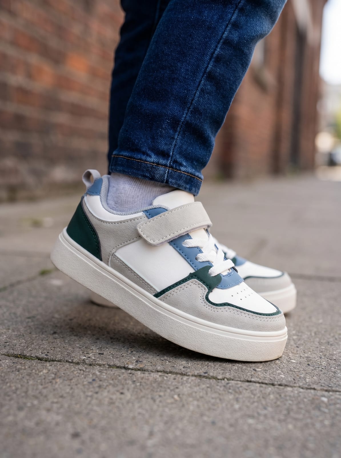 BK265 - Zapatillas deportivas para niños