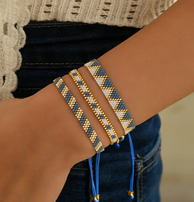 Set of 3 adjustable Miuky beaded bracelets