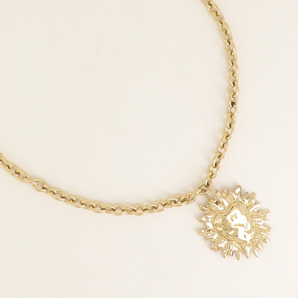 Collier - maillons ovales et pendentif coeur flamboyant