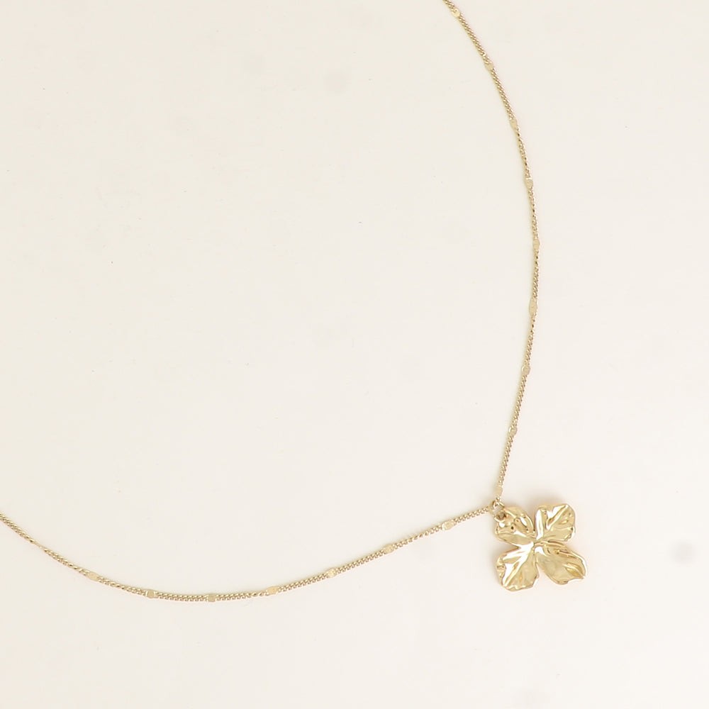 Collier - pendentif feuillage