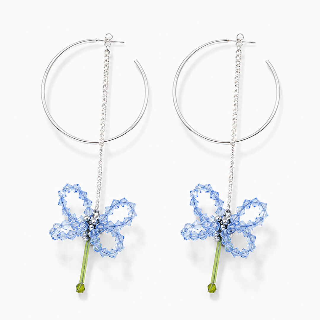 Boucles d'oreilles créoles fleurs bleues en perles et cristaux - Aster Blua Duplantis