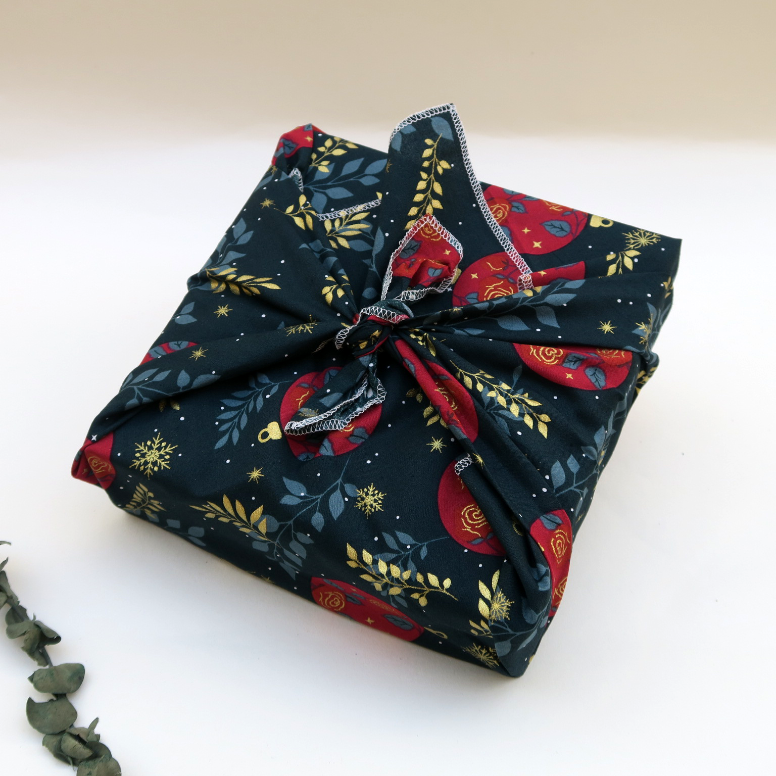 Furoshiki/Envoltorio de regalo navideño de tela reutilizable