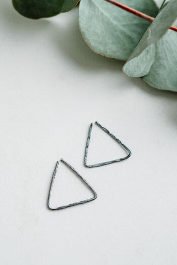 Petites créoles en fil triangulaire en argent sterling 2