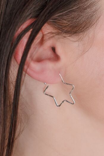 Boucles d'oreilles en argent sterling à enfiler petite étoile 1