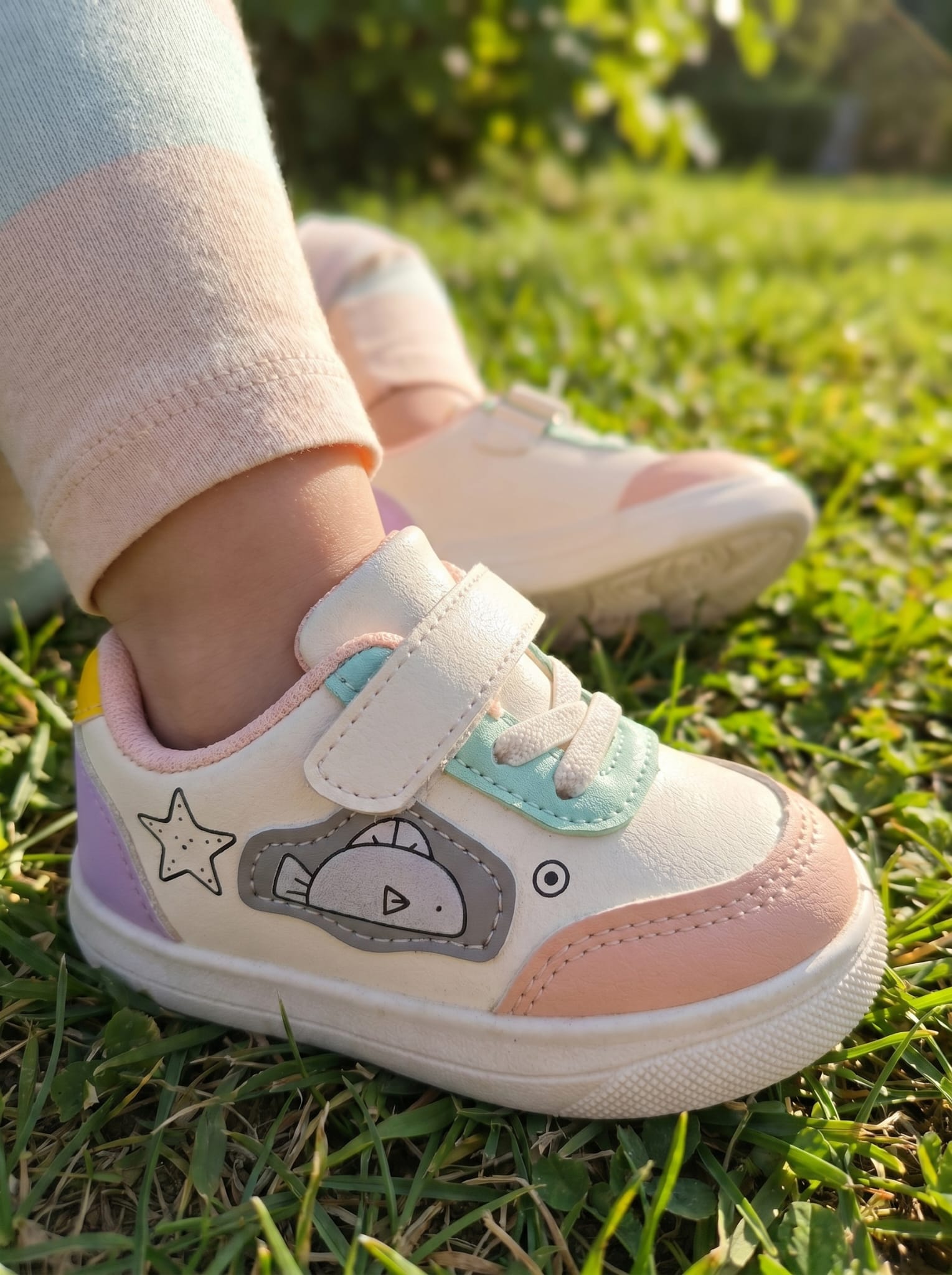 BK-231 - Scarpine da neonato a piedi nudi con fantasia