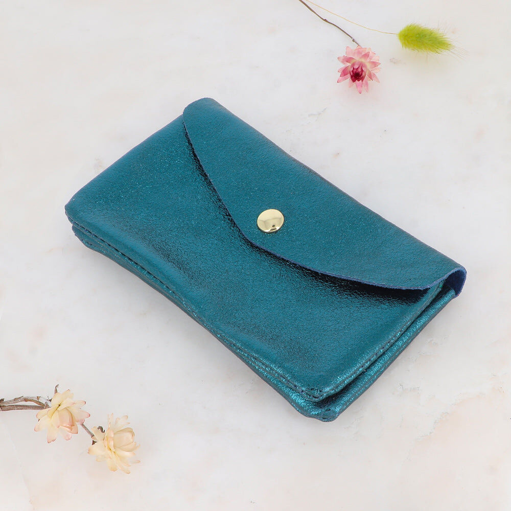 Pochette Barcelone - 1 bouton aimanté, 1 zip et 3 poches