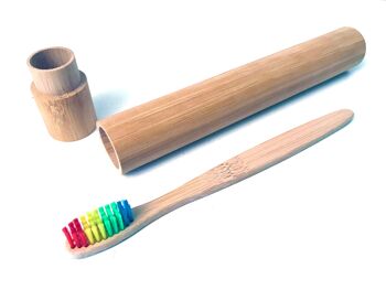 Brosse à dents en bambou avec étui en bambou 4