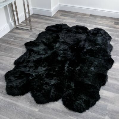 Sechsfacher schwarzer Schaffell-Teppich