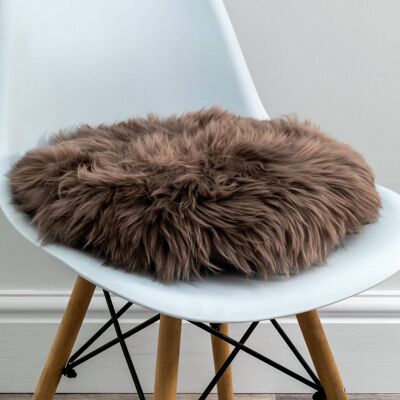 Coussin de chaise rond en peau de mouton taupe