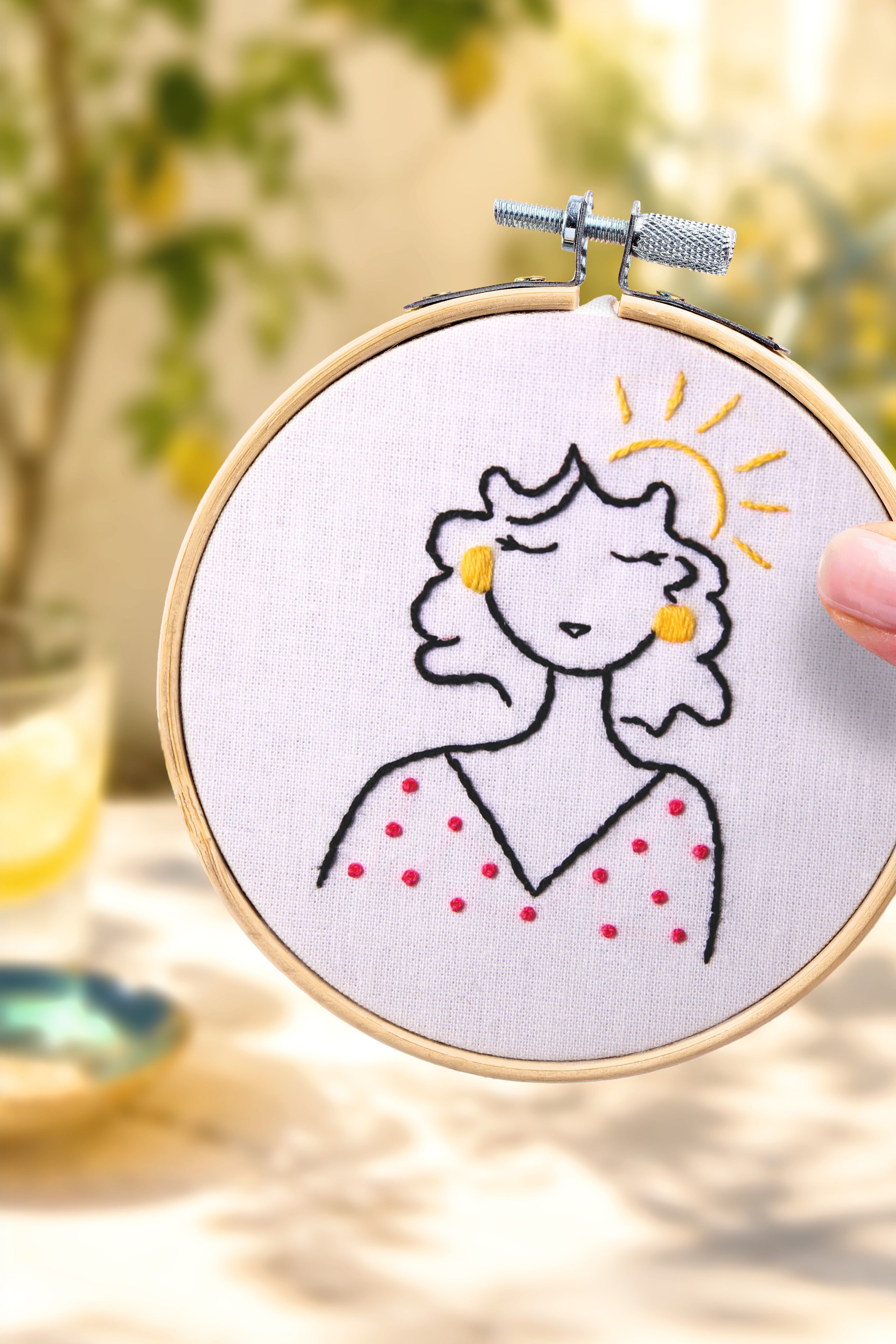 Kit de broderie - Femme Solaire