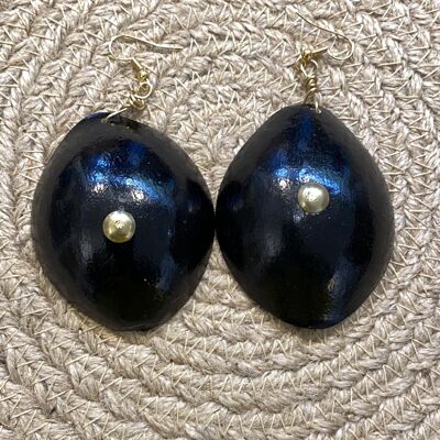 Kalibash Black and Gold Earrings