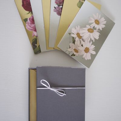 Floral box set of greeting cards
