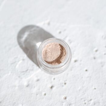 Eye Shadow Ivory pearl 2