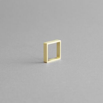 Anneaux Carrés en Laiton Mod. 03 - Design contemporain et minimaliste 1