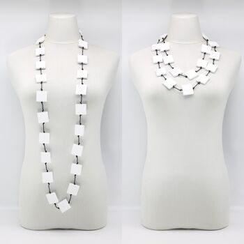 Collier de perles carrées en bois recyclé - Long - Blanc 1