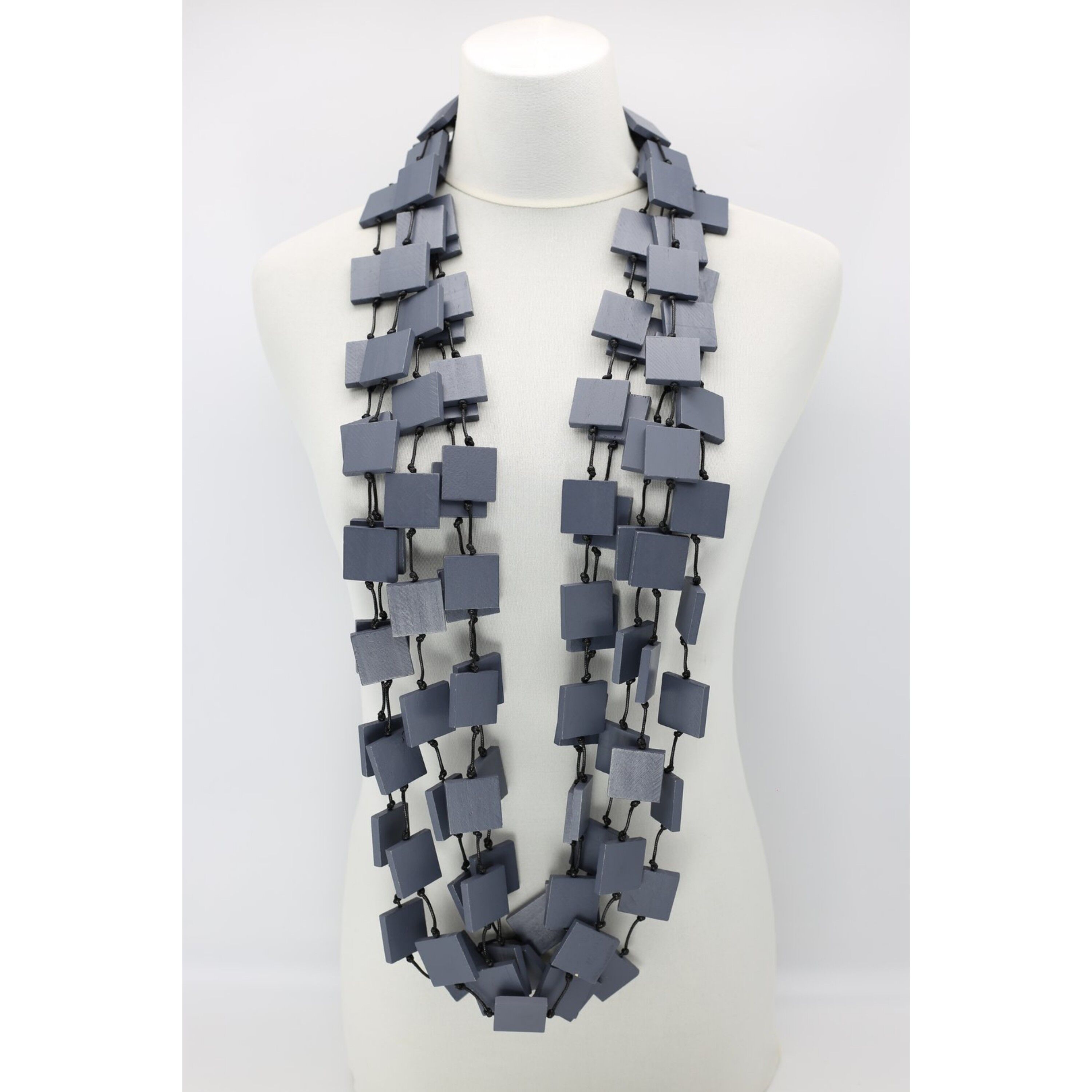 Collier 5 rangs 3 x 3 Carrés - Gris