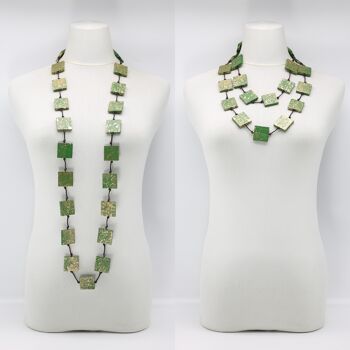 Collier de perles carrées en bois recyclé - Peint à la main - Long - Vert avec de l'or 1