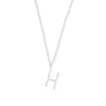 Collier avec pendentif initiale en argent H 1