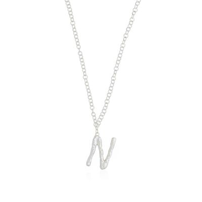 Collana in argento con lettera N