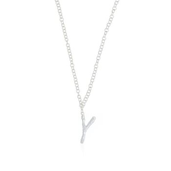 Collier en argent lettre initiale Y 1