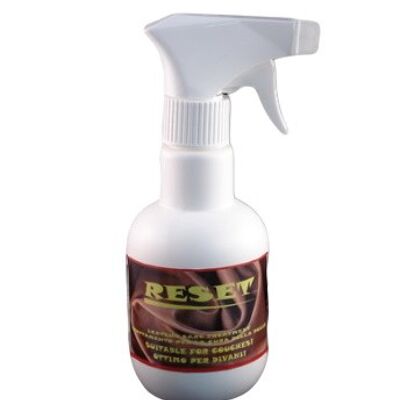 Urad leather care spray Reset, colorless, spray on and rub.
