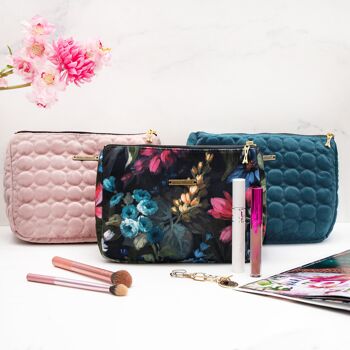 Trousse de toilette rose 3