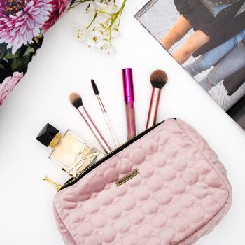 Trousse de toilette rose 4