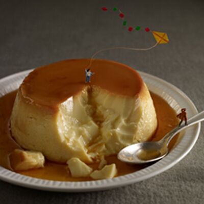 Carta bianca di creme caramel