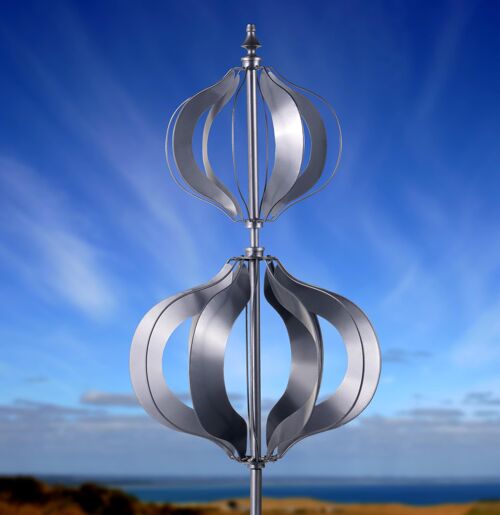 Kensington garden wind sculpture spinner silver