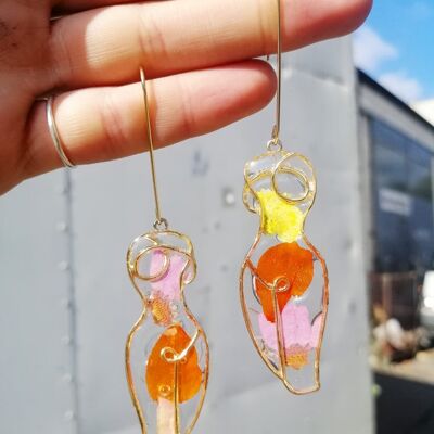 Floral physique gold earrings