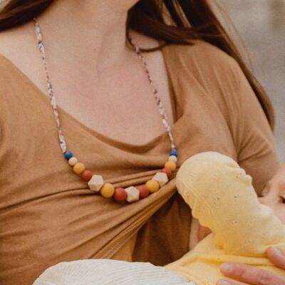 Hazelnut breastfeeding or carrying necklace