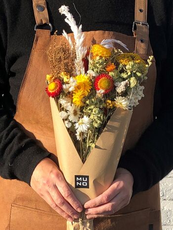 Bouquet de fleurs séchées de tons jaune / orange 2
