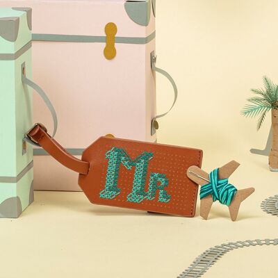 Stitch Your Initials Luggage tag Kit - Brown leather