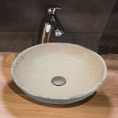Purezza del lavabo da appoggio in ceramica unica fatta a mano